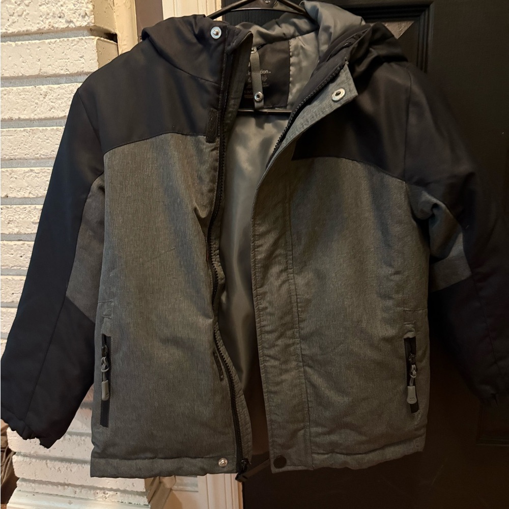 All in Motion Kids Black and Gray Puffer Jacket